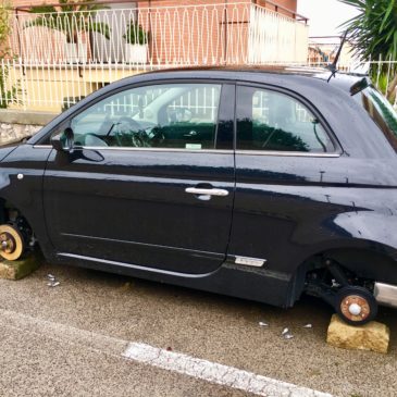 Gaeta: ancora furti di ruote, questa volta in Via Cuostile