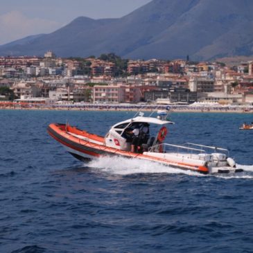 Ferragosto: La Guardia Costiera in mare con più di 60 militari