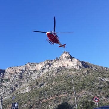 Sant’Agostino: Scalatore cade dalle Falesie, salvato in elicottero